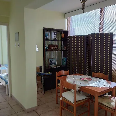 Spacious 1 Bedroom In Kapparis Area شقة *