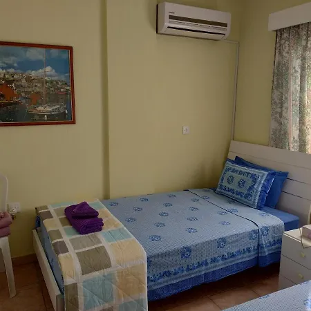 Spacious 1 Bedroom In Kapparis Area Apartman Paralímni