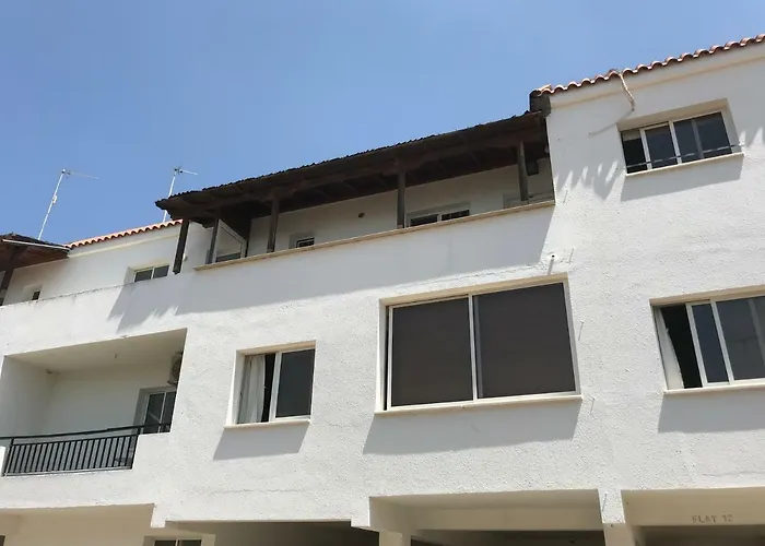 Spacious 1 Bedroom In Kapparis Area Apartmán *